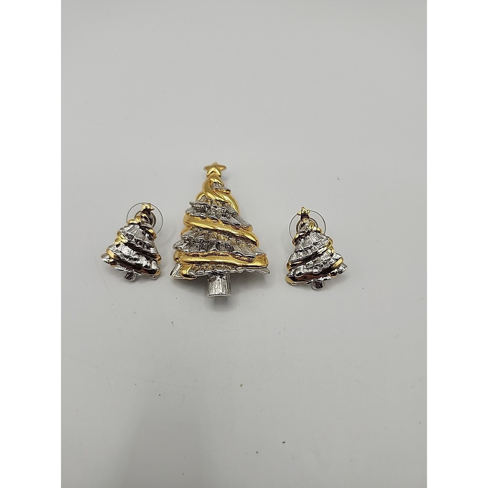 Vintage Christmas Tree Broach And Earrings